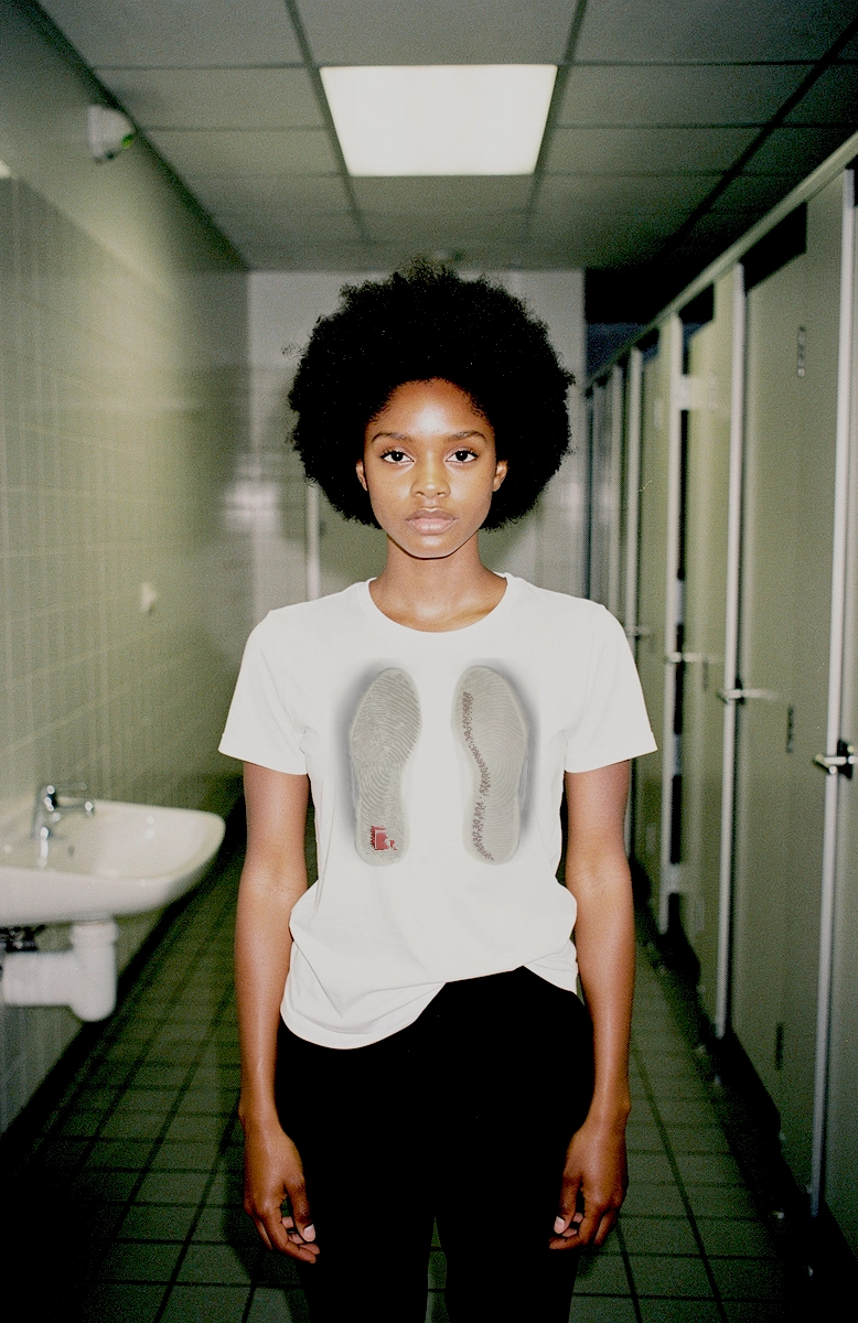 T-shirt Dessous de chaussure - shop b.