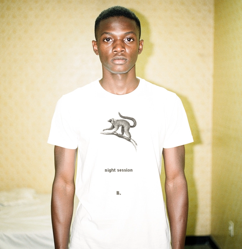 Un beau jour ou peut-être une nuit. Ici, plutôt une nuit, et une session nocturne, du coup. T-shirt Night session - shop b.